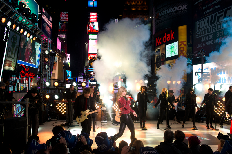 Illustration for article titled Así ha cambiado la plaza más emblemática de Nueva York en los últimos 100 años: caída y auge de Times Square